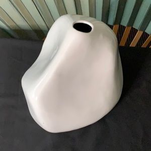 Simply Blanc Rock Vase